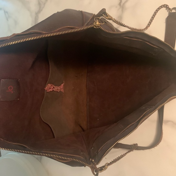 Large Slouchy leather cross body bag - Picture 6 of 6